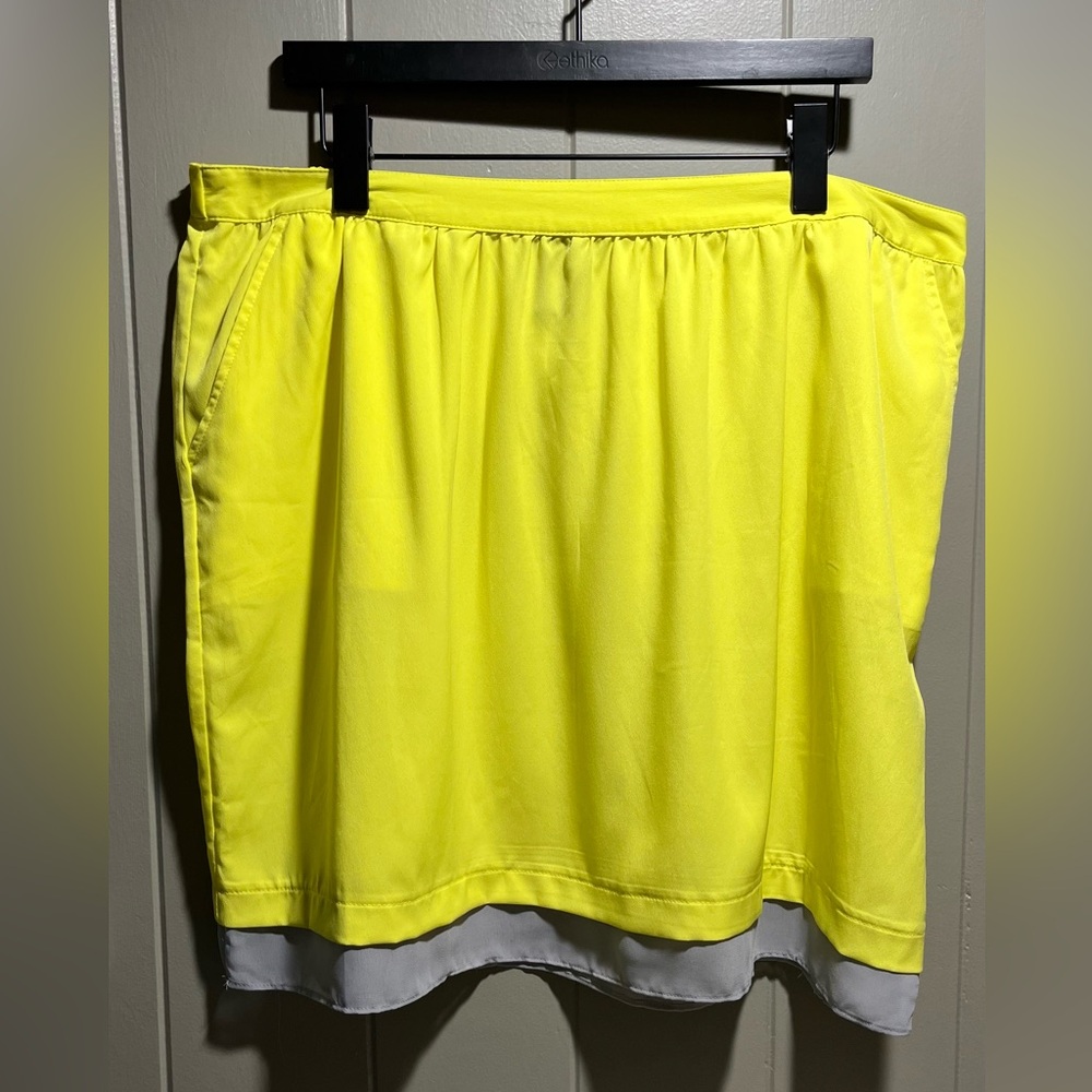 Mossimo Women’s Skirt 2XL Yellow with Grey Trim NWOT